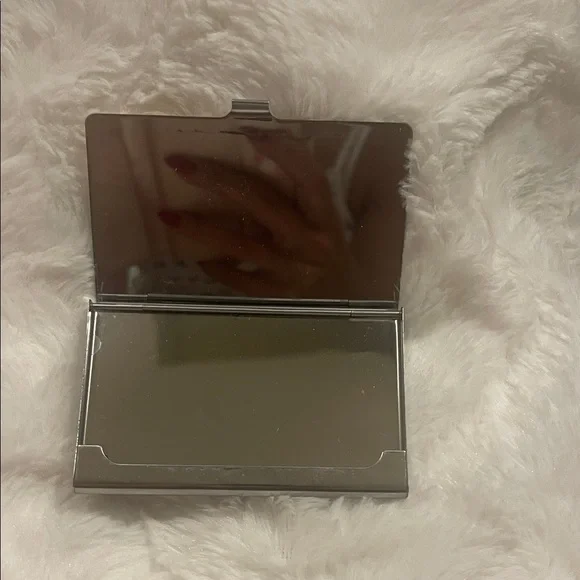 Chic Gold and Black Floral Card Holder - Picture 4 of 4